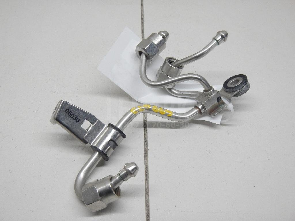 Трубка топливная