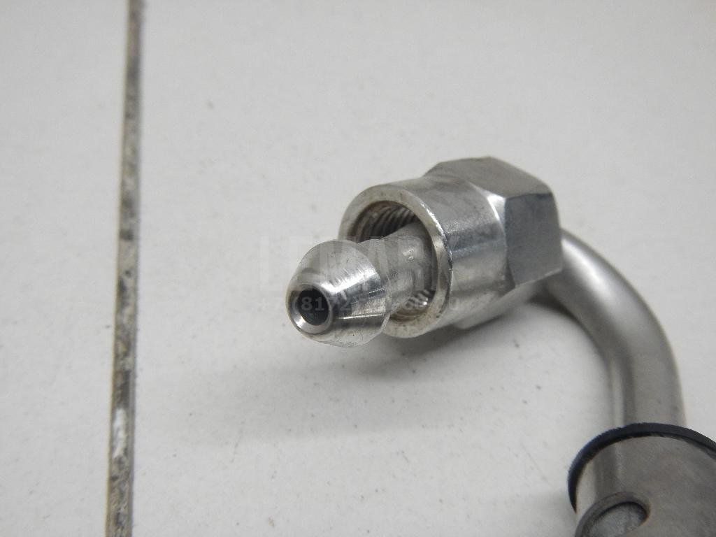 Трубка топливная