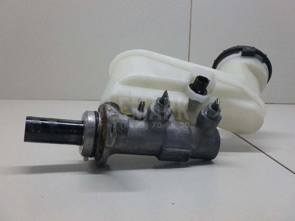 Цилиндр тормозной главный