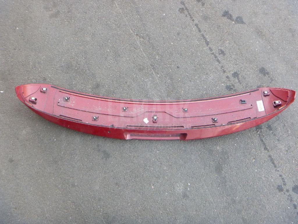 Спойлер (дефлектор) багажника