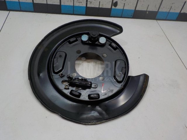 Щит опорный задний левый