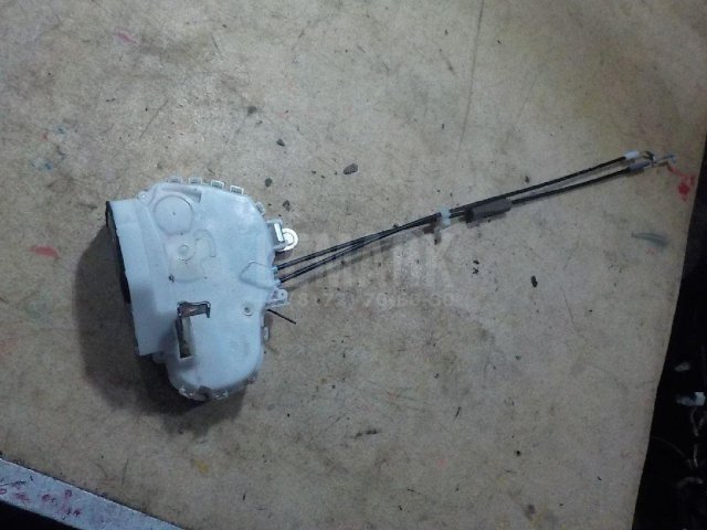 Замок двери задней правой