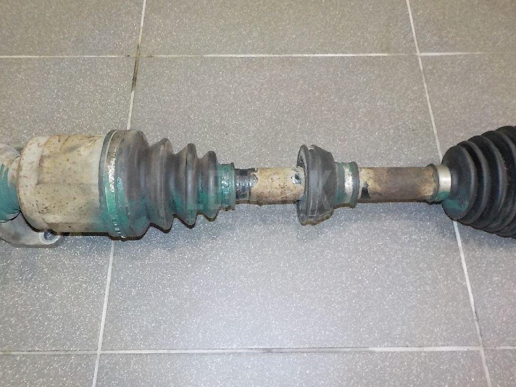 Полуось передняя правая