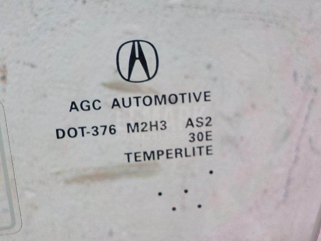 Стекло двери передней левой