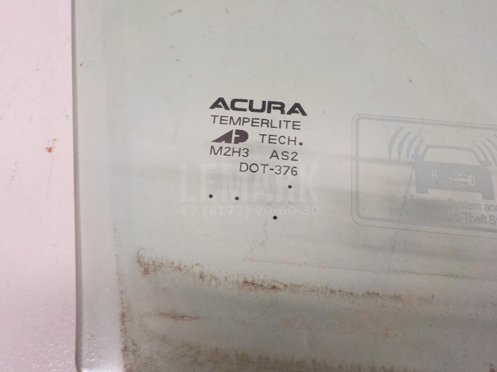 Стекло двери передней правой