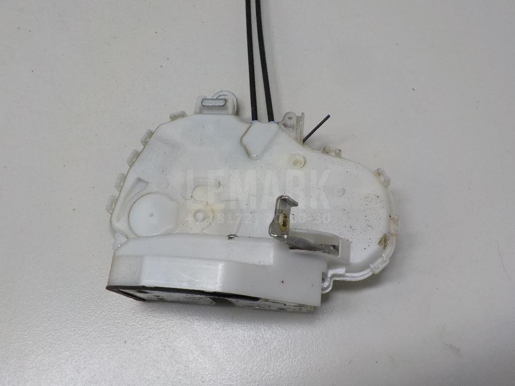 Замок двери задней правой