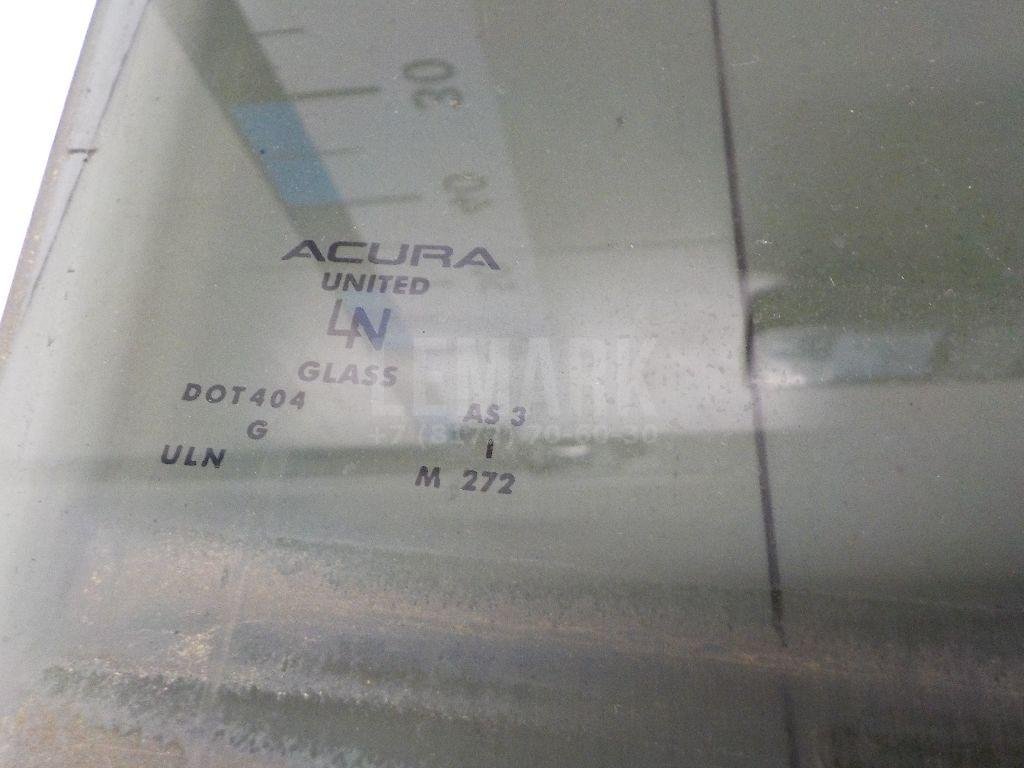 Стекло двери задней правой