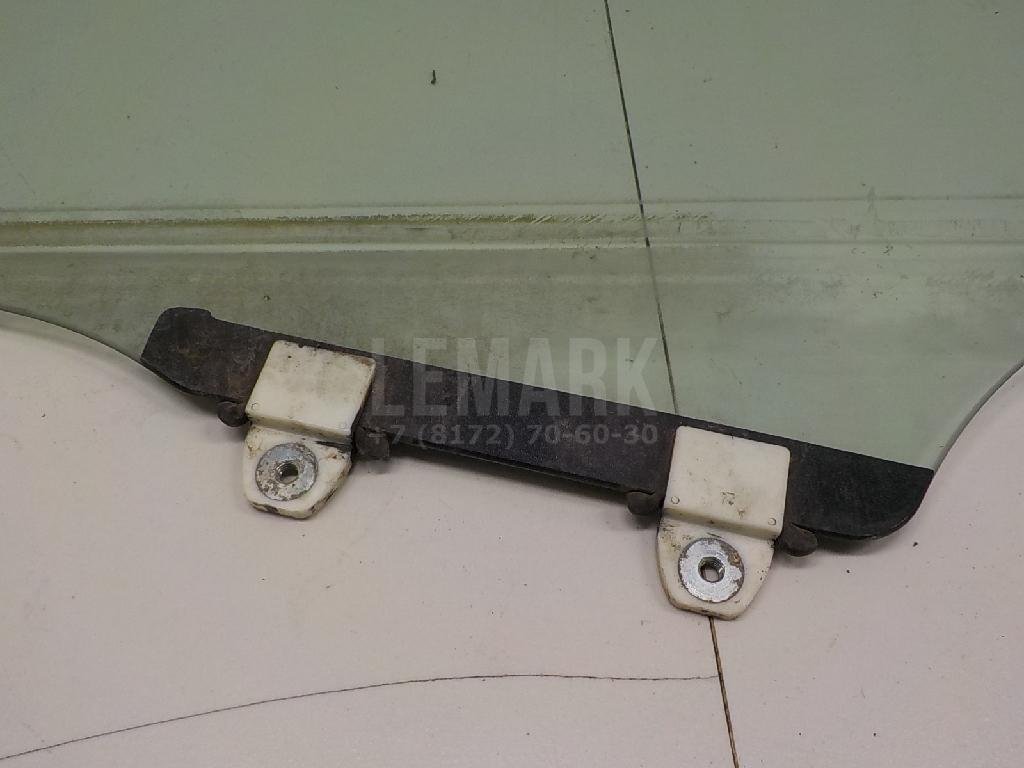 Стекло двери передней левой