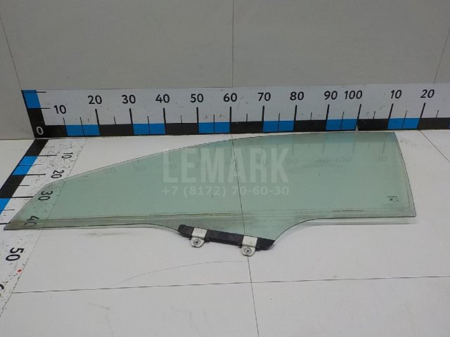 Стекло двери передней левой