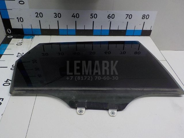 Стекло двери задней правой