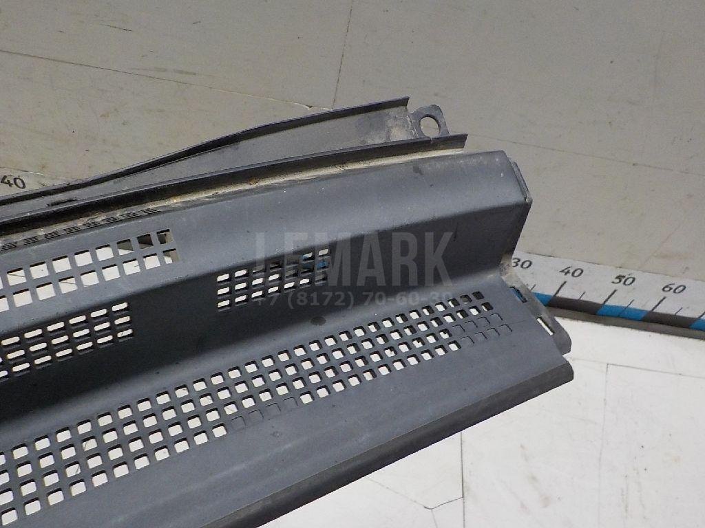 Решетка стеклооч. (планка под лобовое стекло)