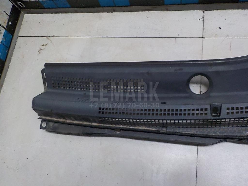 Решетка стеклооч. (планка под лобовое стекло)