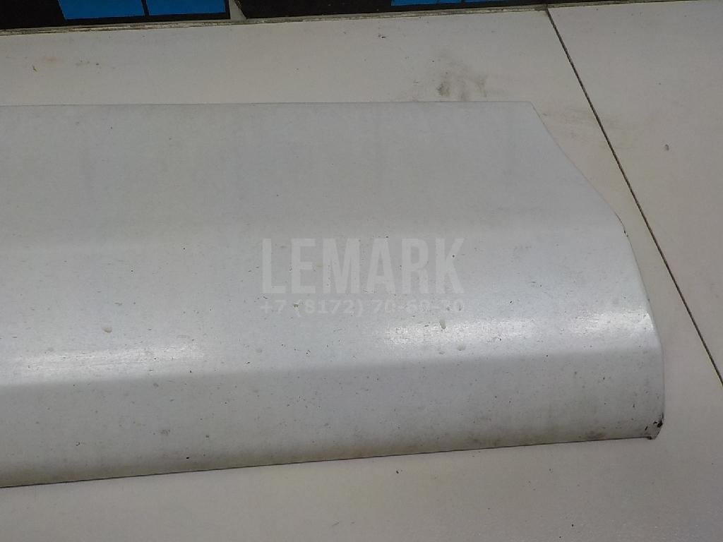 Накладка двери передней левой