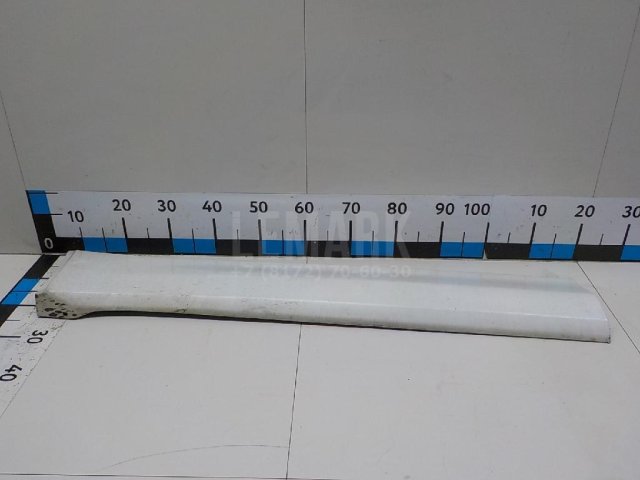 Накладка двери передней левой