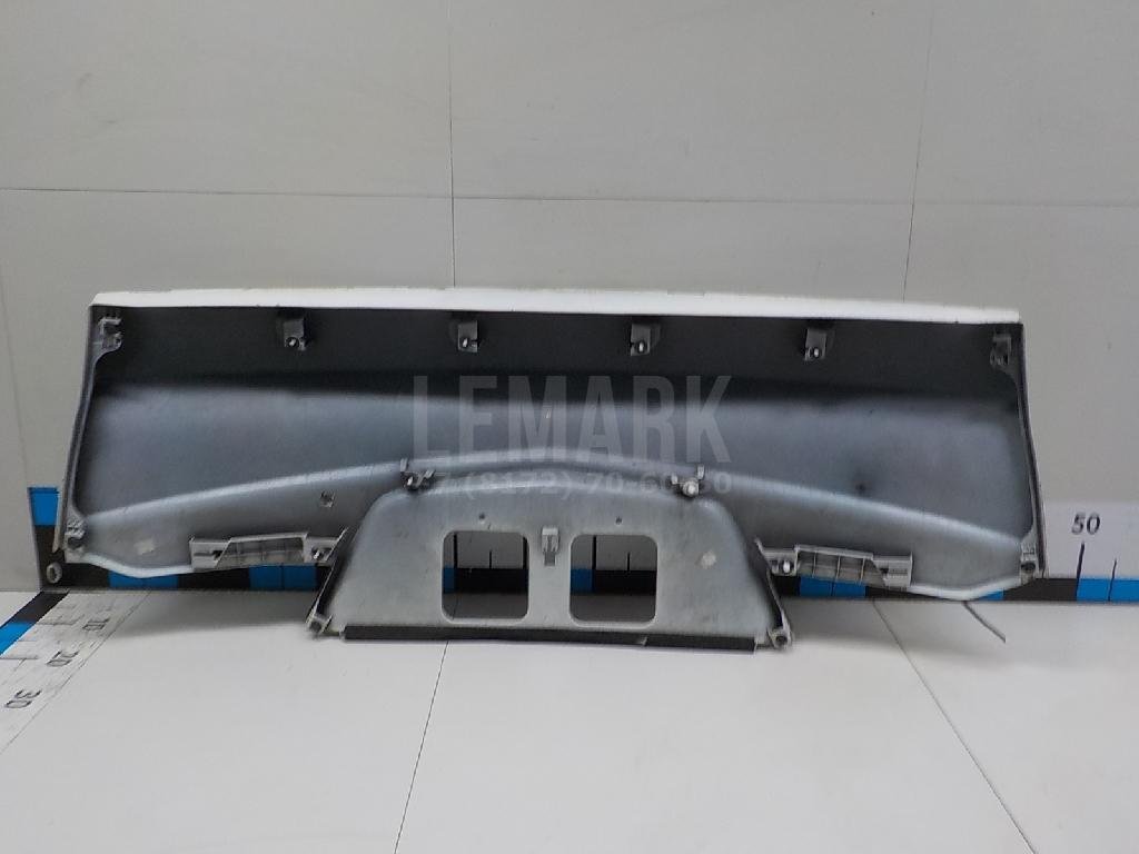 Накладка двери багажника