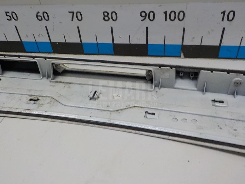 Спойлер (дефлектор) багажника