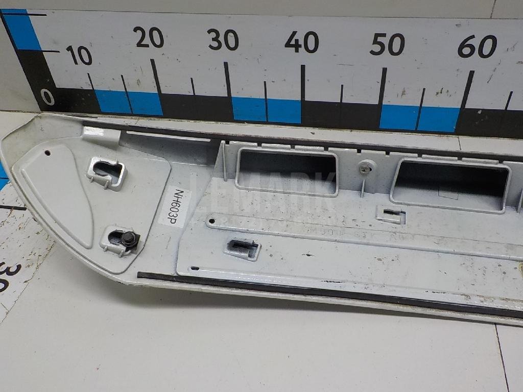 Спойлер (дефлектор) багажника