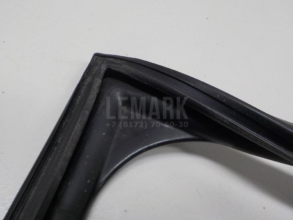 Уплотнитель стекла двери