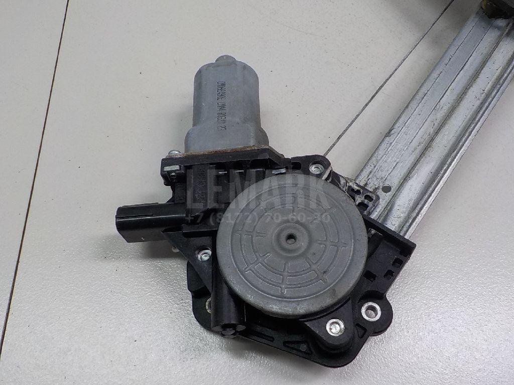 Стеклоподъемник электр. задний левый