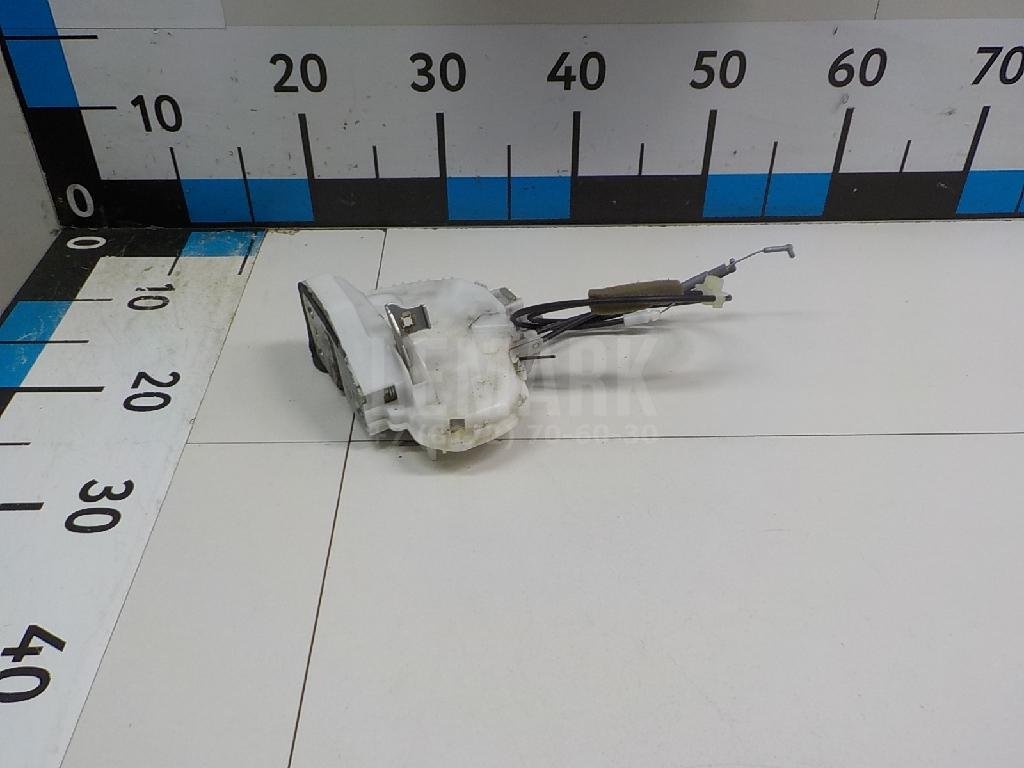 Замок двери задней правой