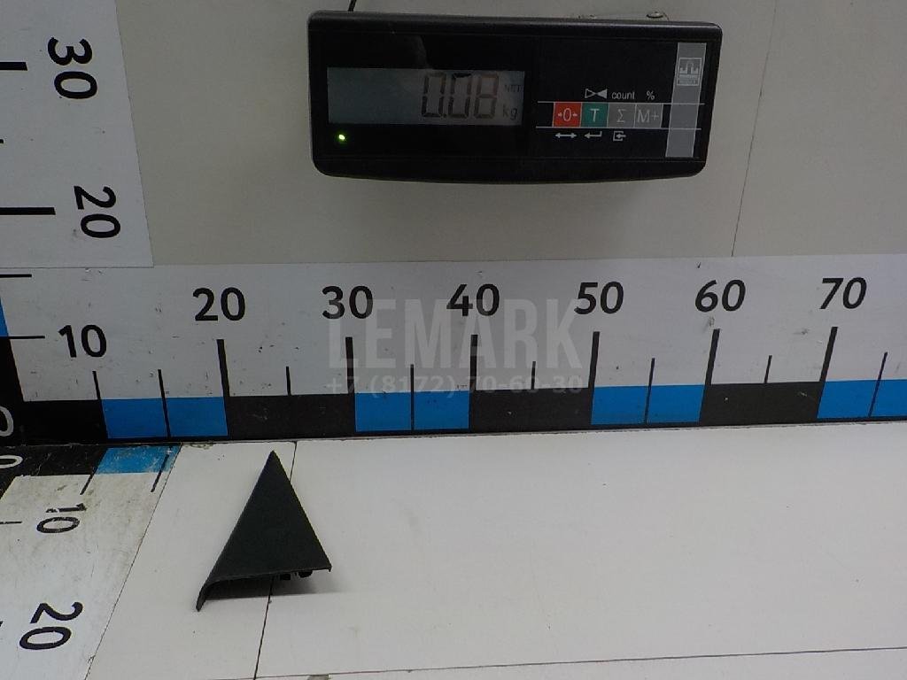 Накладка двери задней правой