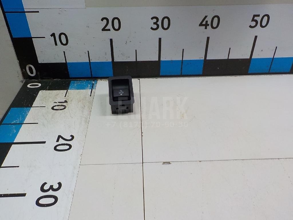 Кнопка люка