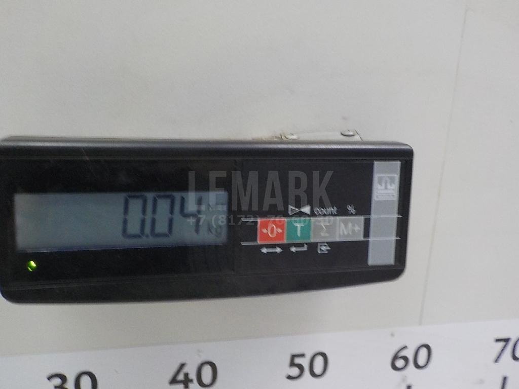 Накладка двери передней правой