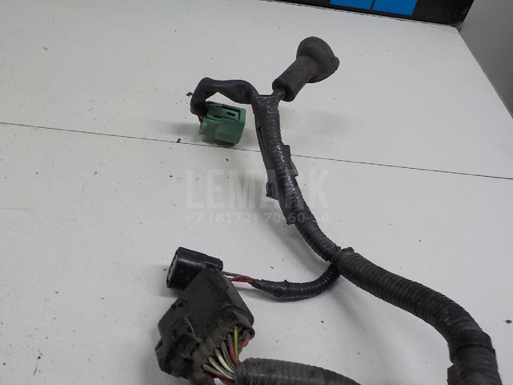 Клемма аккумулятора плюс