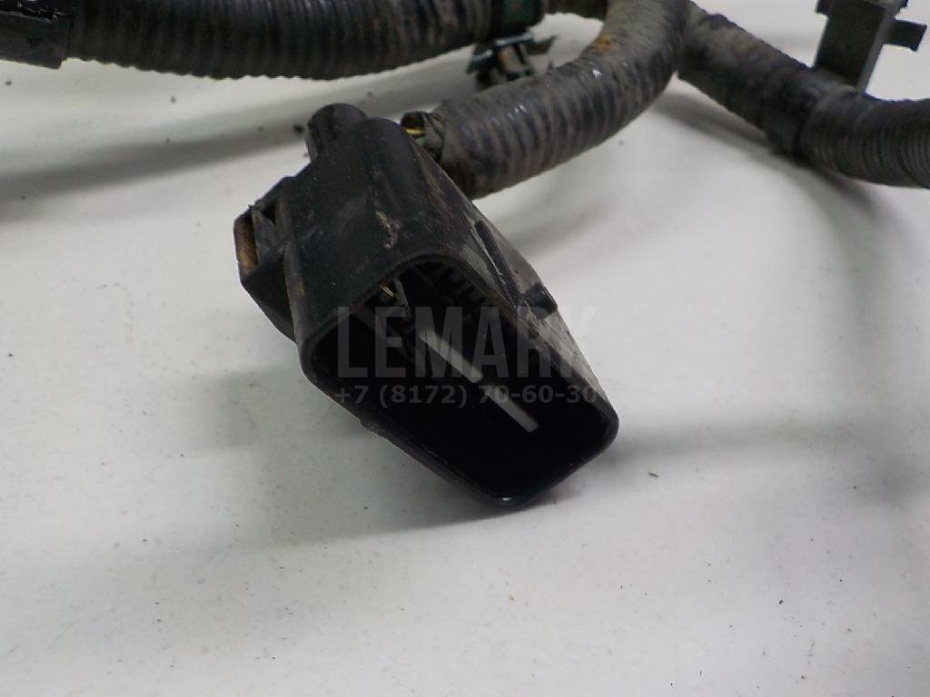 Клемма аккумулятора плюс