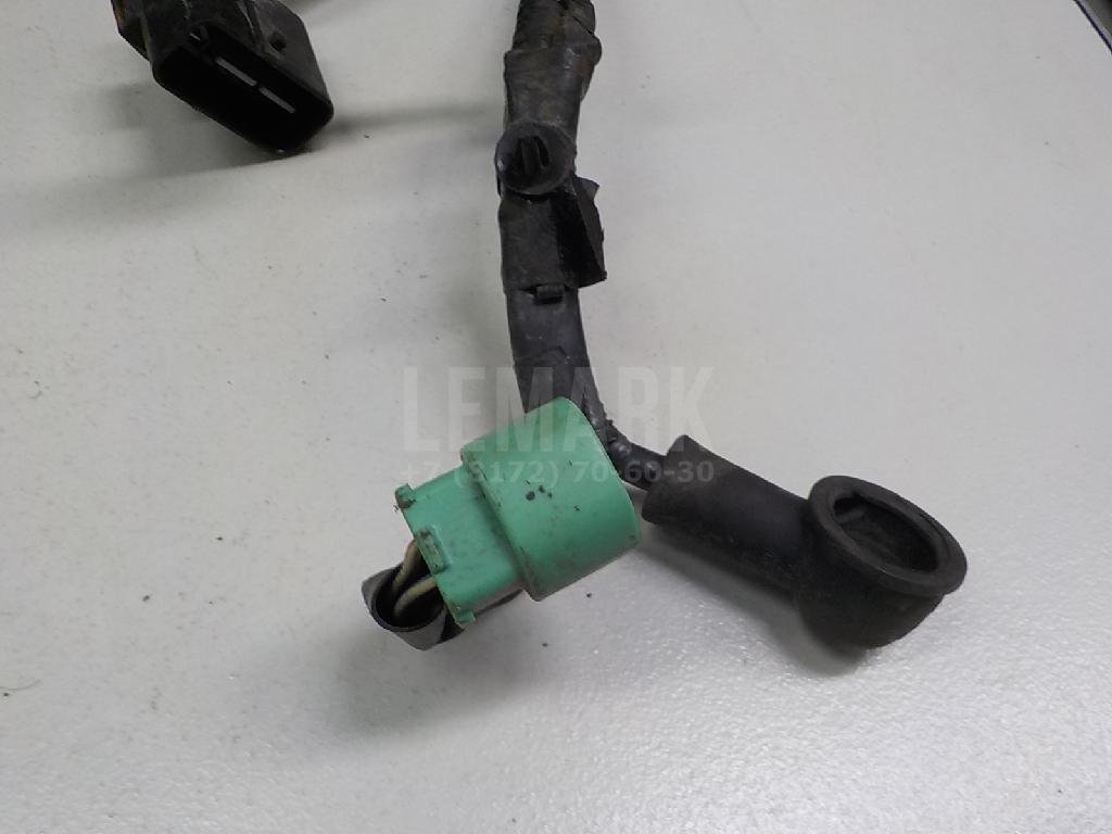 Клемма аккумулятора плюс