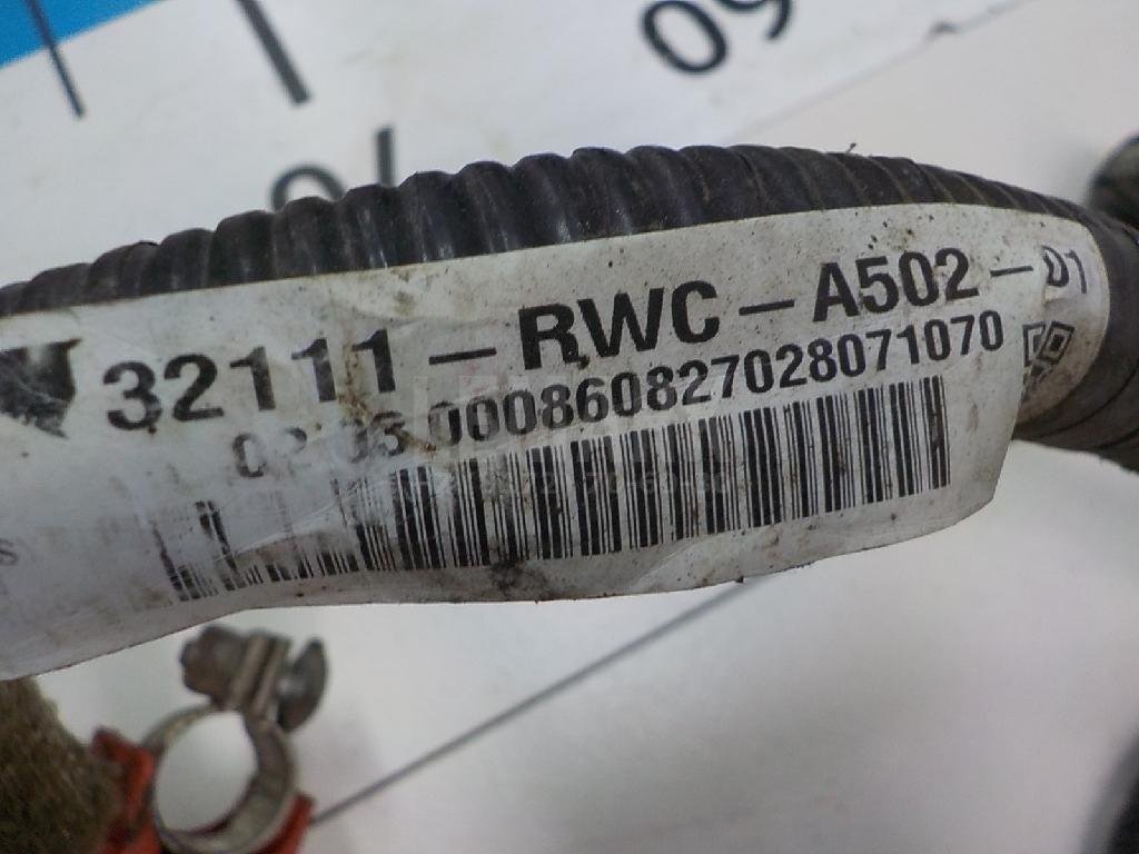 Клемма аккумулятора плюс