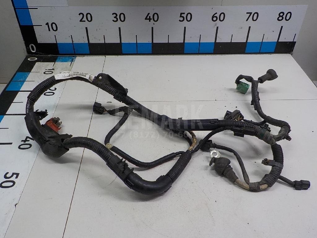 Клемма аккумулятора плюс