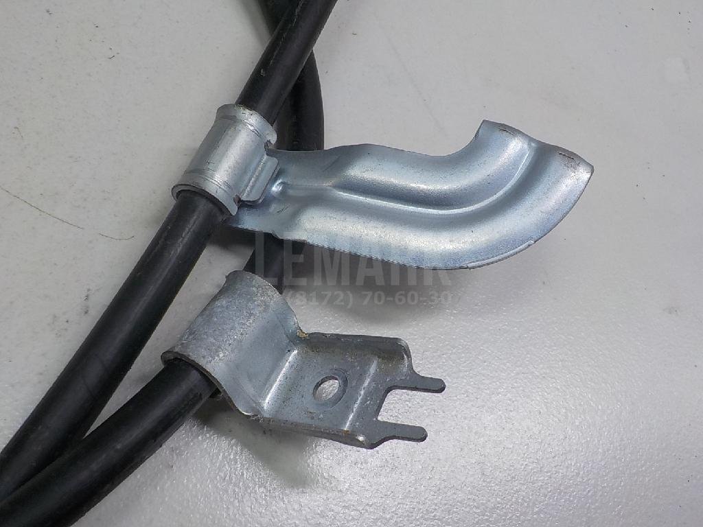 Трос стояночного тормоза центральный