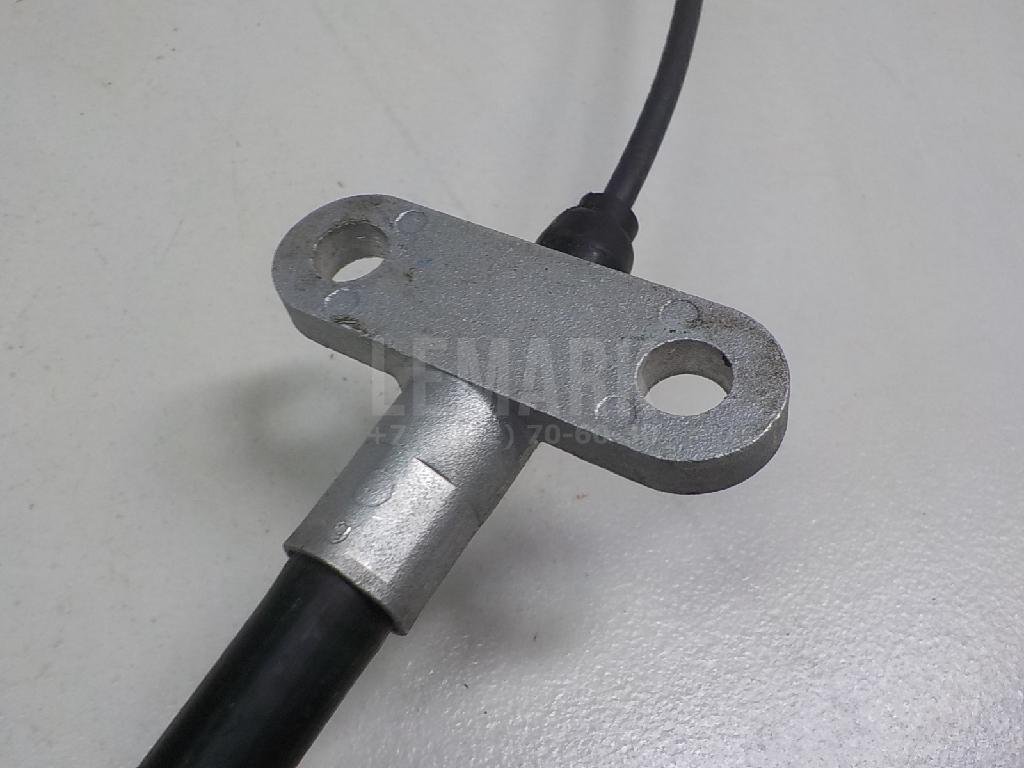 Трос стояночного тормоза центральный