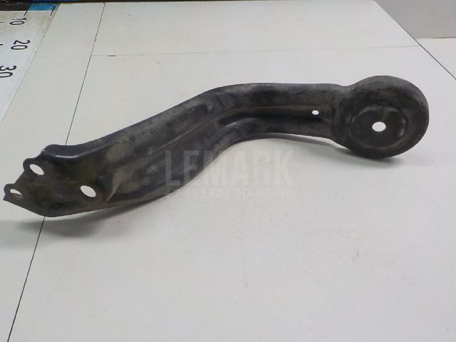 Кронштейн задней балки