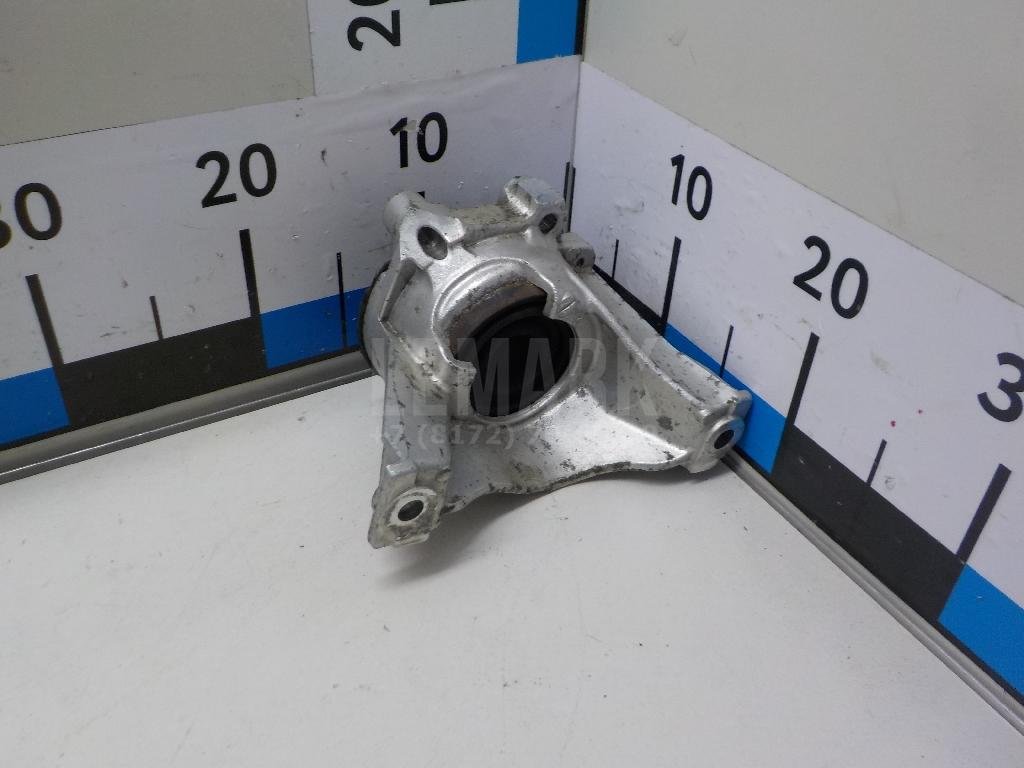 Опора КПП левая