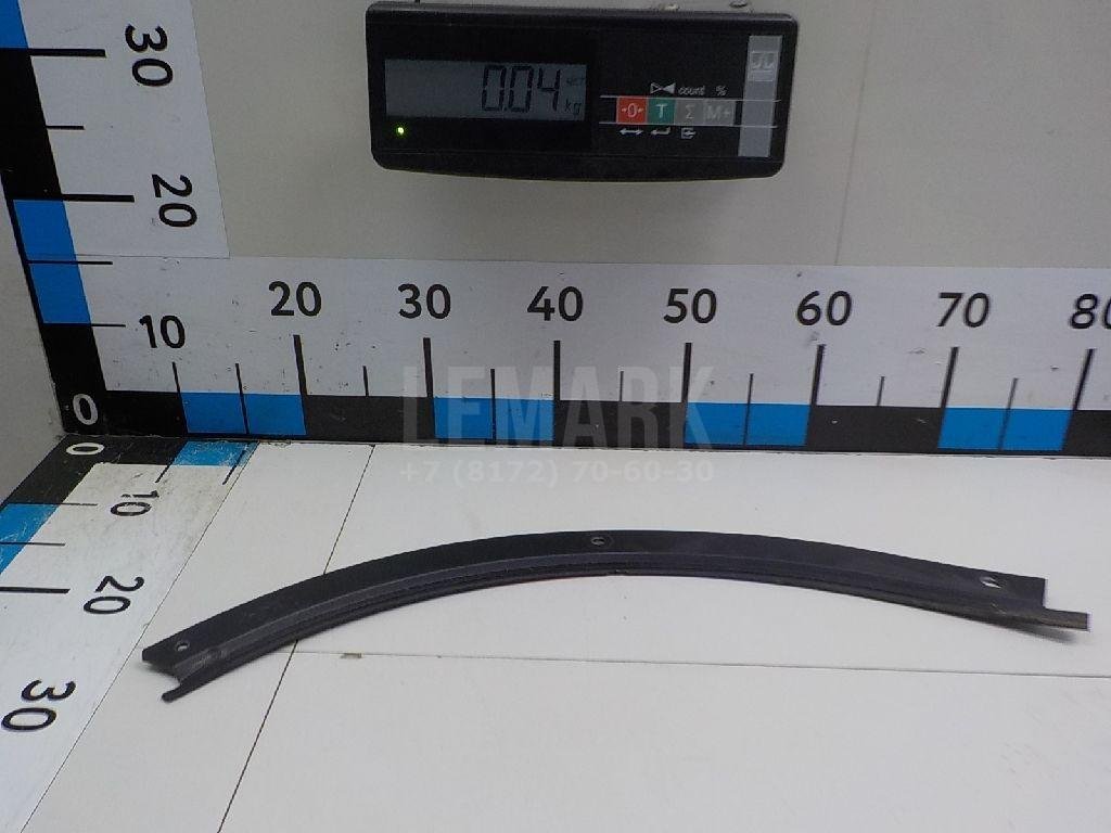 Накладка двери задней правой