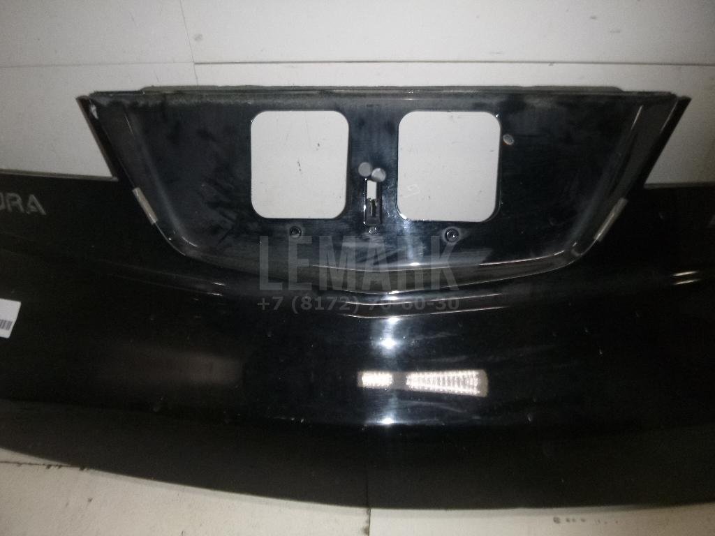 Накладка двери багажника