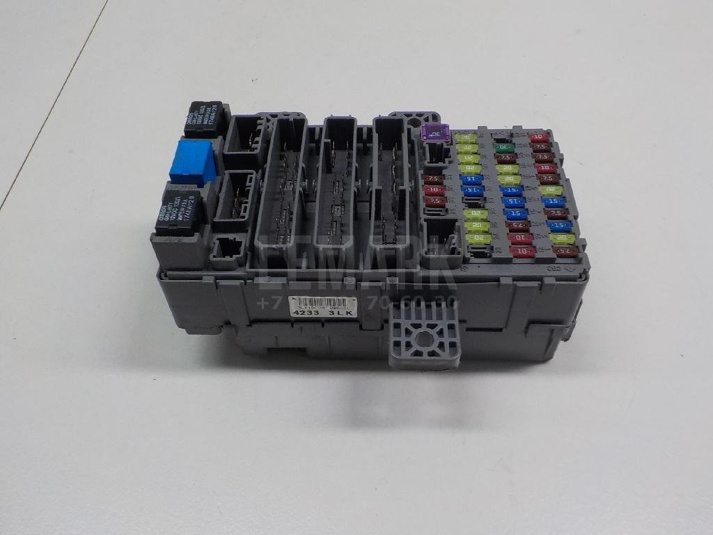 Блок предохранителей