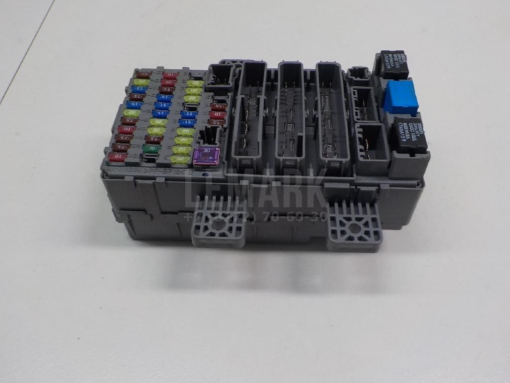 Блок предохранителей