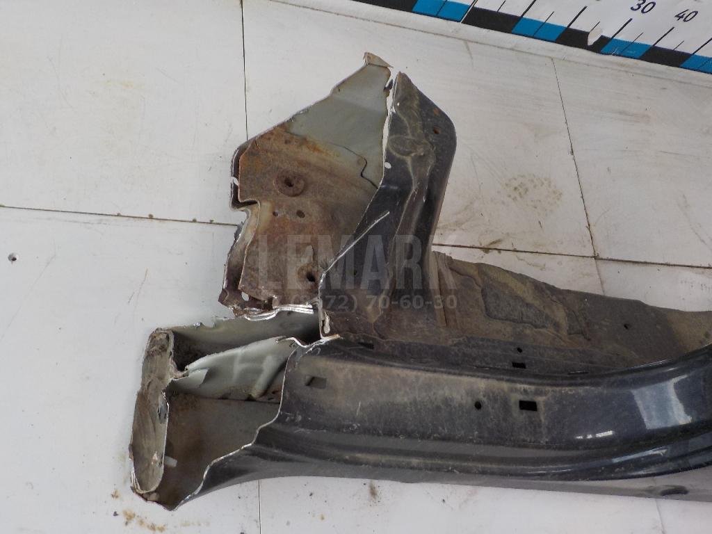 Порог со стойкой правый