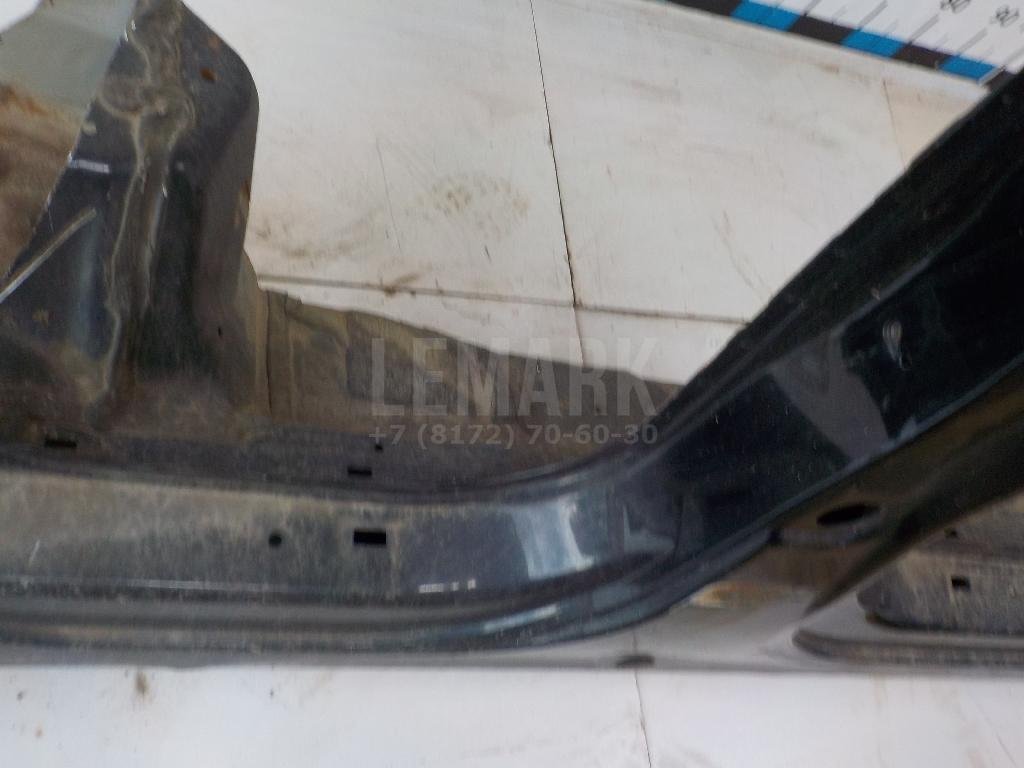 Порог со стойкой правый