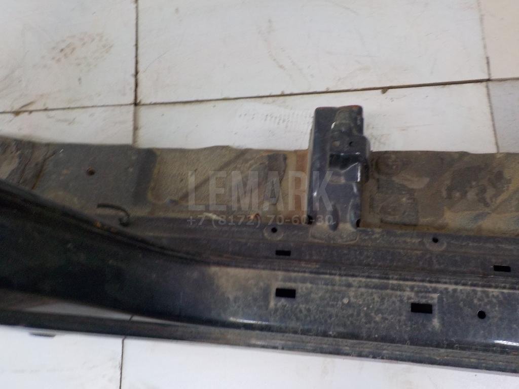 Порог со стойкой правый