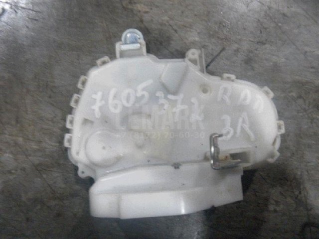 Замок двери задней правой