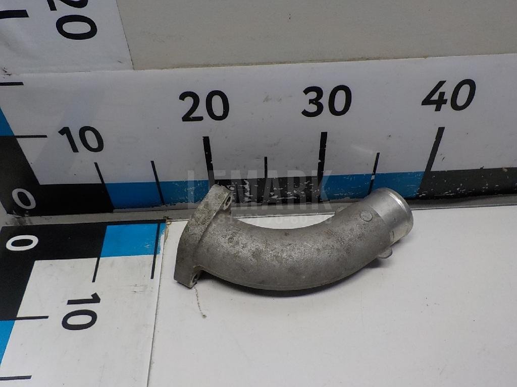 Фланец двигателя системы охлаждения для  Audi A3 [8PA] Sportback 2004-2013