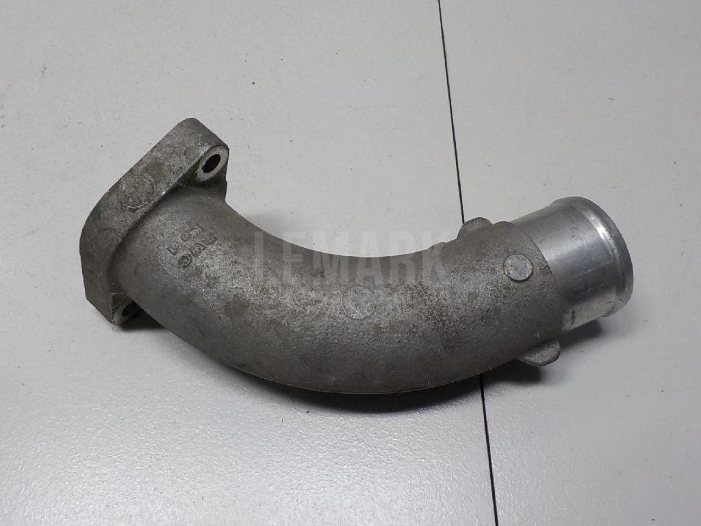 Фланец двигателя системы охлаждения для  Audi A3 [8PA] Sportback 2004-2013