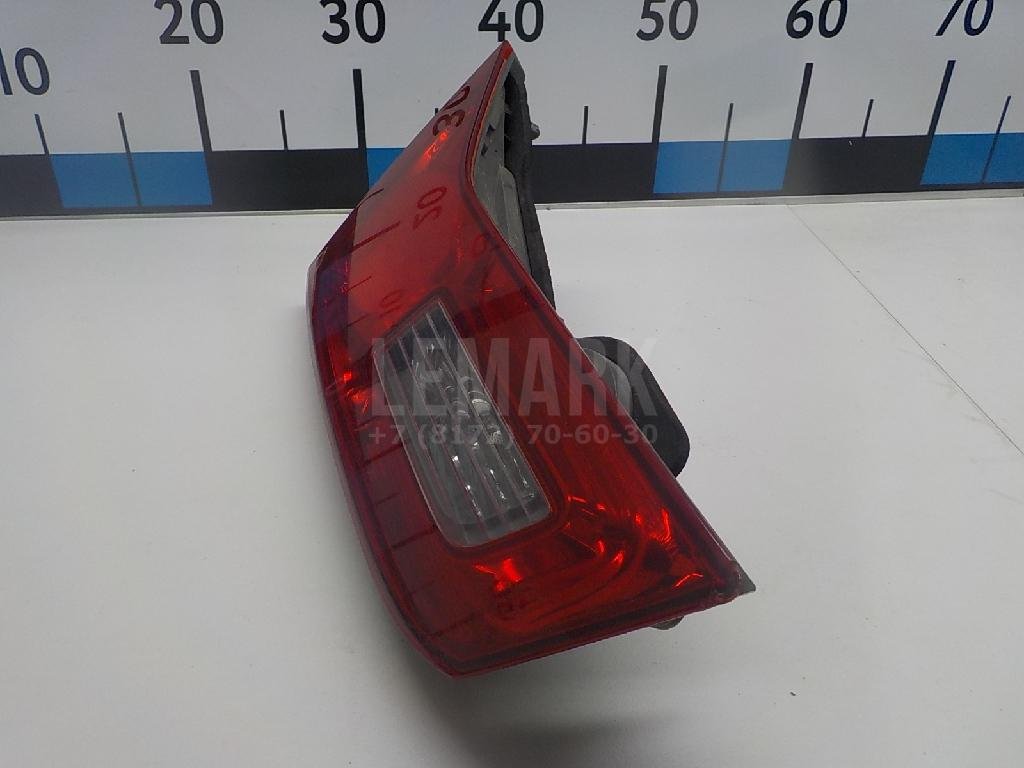 Фонарь задний внутренний правый