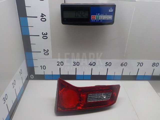 Фонарь задний внутренний правый