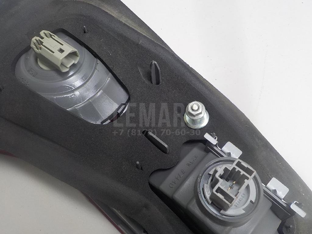 Фонарь задний внутренний правый