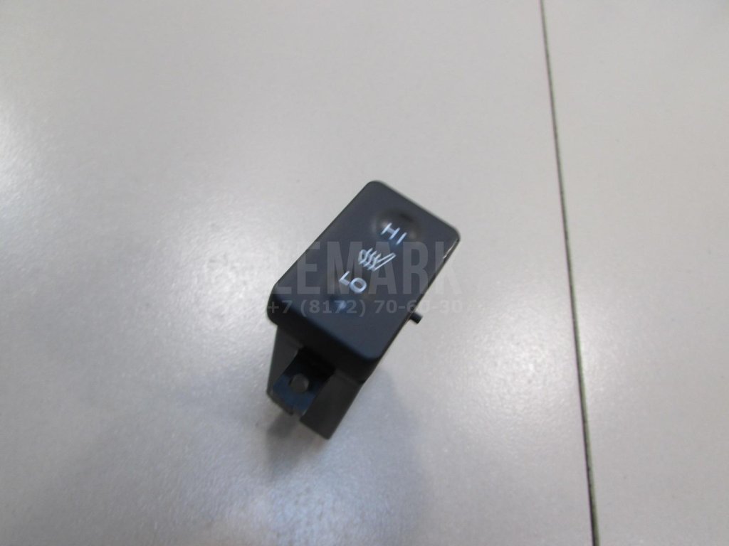 Кнопка обогрева сидений